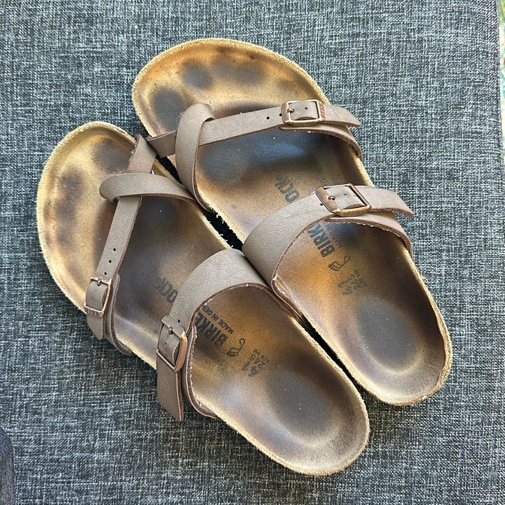 Birkenstock Mayari Sandal in Mocha